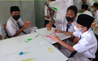 Praktek Pembuatan Model Sel