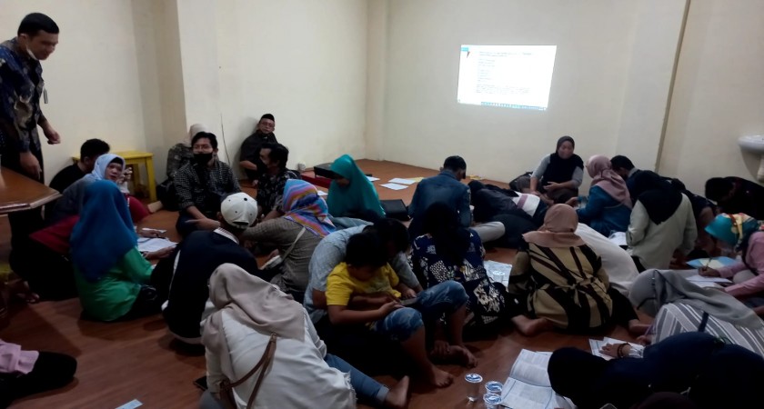 Distribusi Buku Rekening PIP dari Bank Mandiri